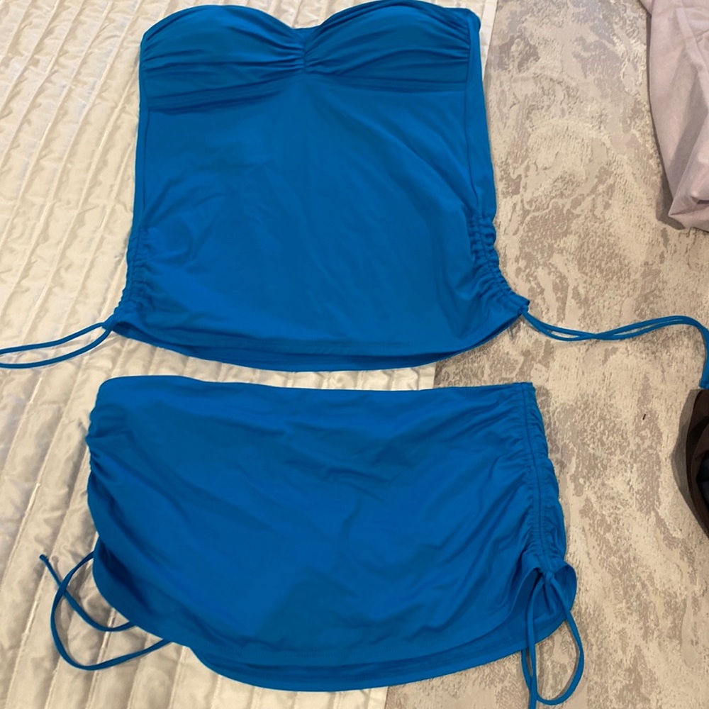 Tommy Bahama Tankini Bathing suit. Blue Size Medium